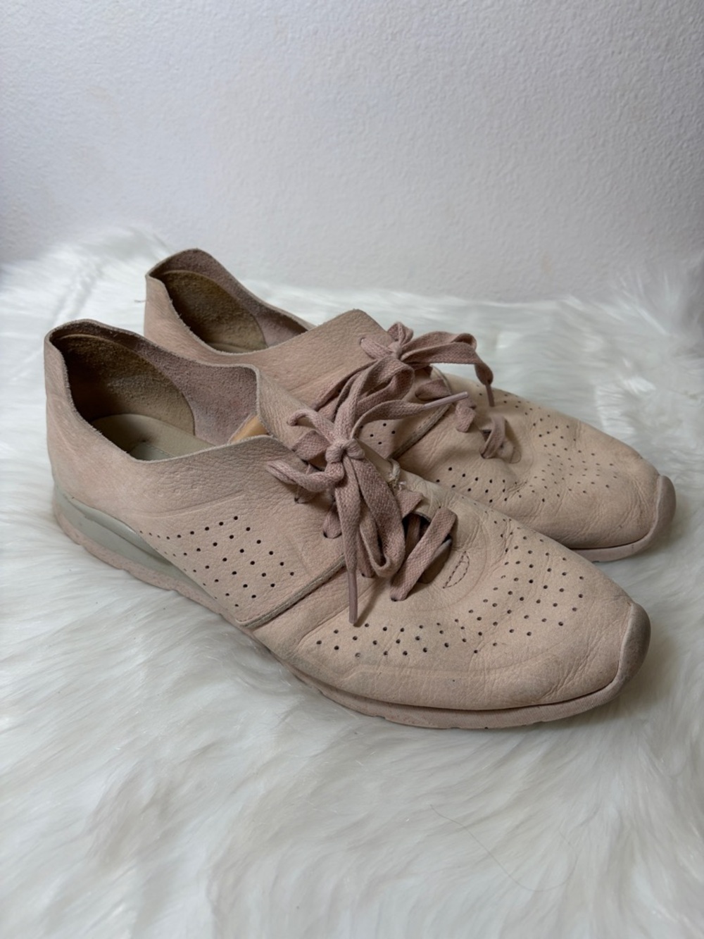 Ugg Treadlite Light Pink Casual Lace-Up Sneakers